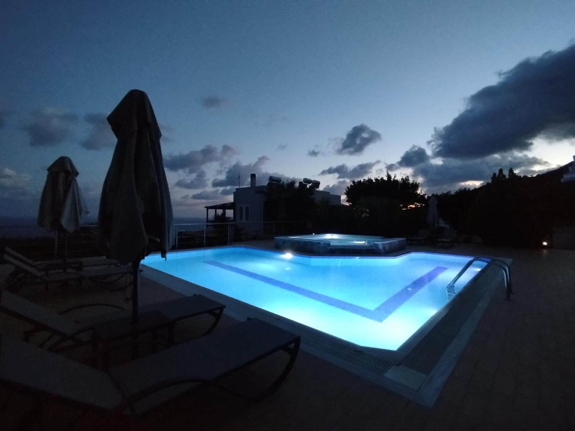Alexena Apartments アギア・ガリニ エクステリア 写真